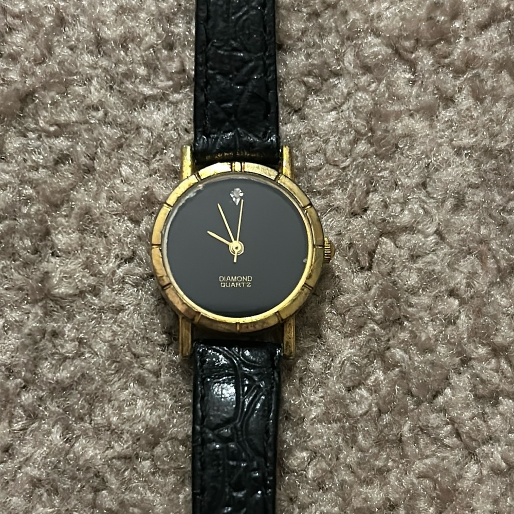 Generation dainty vintage genuine leather diamond quartz‎ adjustable watch